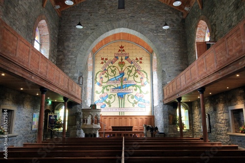 Innenraum der Kirche St. Columba in Drumcliffe.