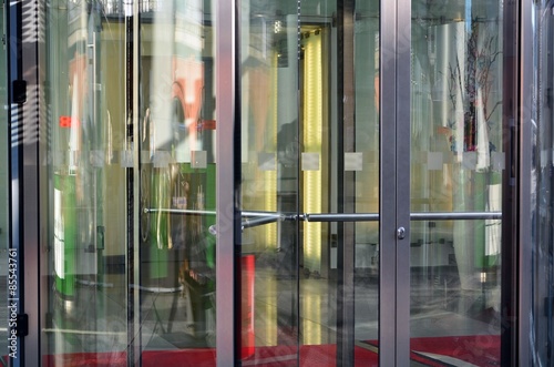 Quadro em tela Revolving door
