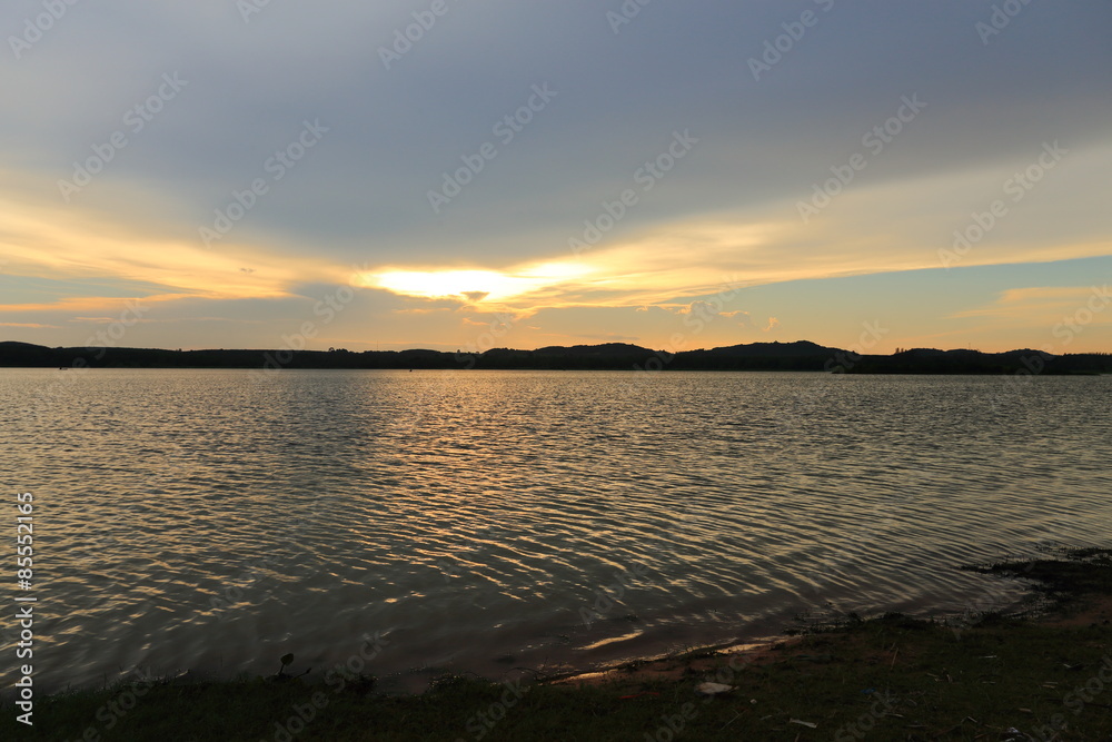 Fototapeta premium river and sutset