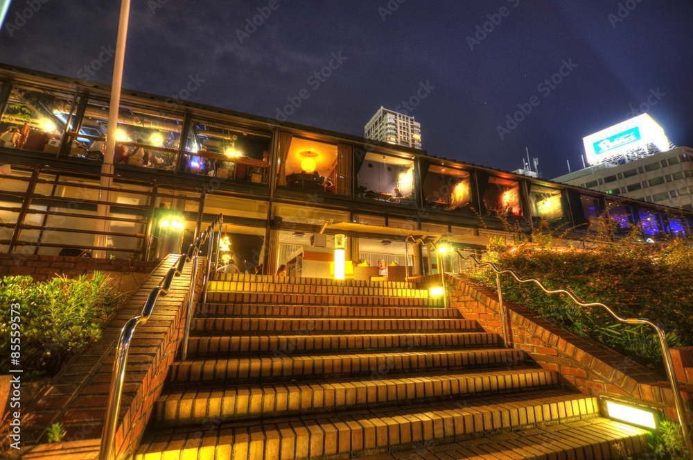 夜の街の風景/HDR