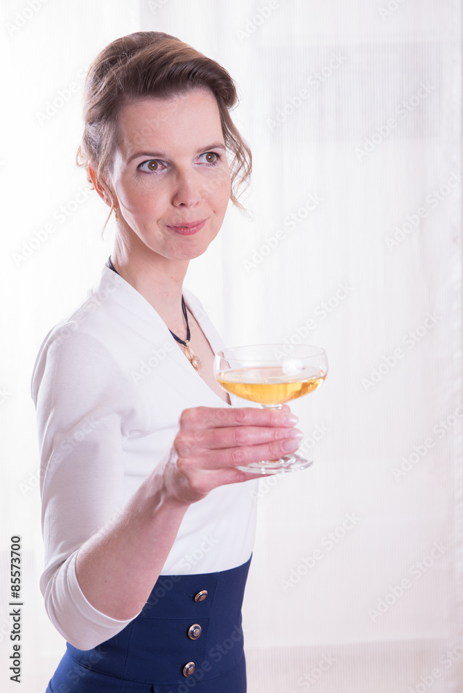 attraktive Frau mit Champagner Glas attraktive Frau mit Champagner Glas