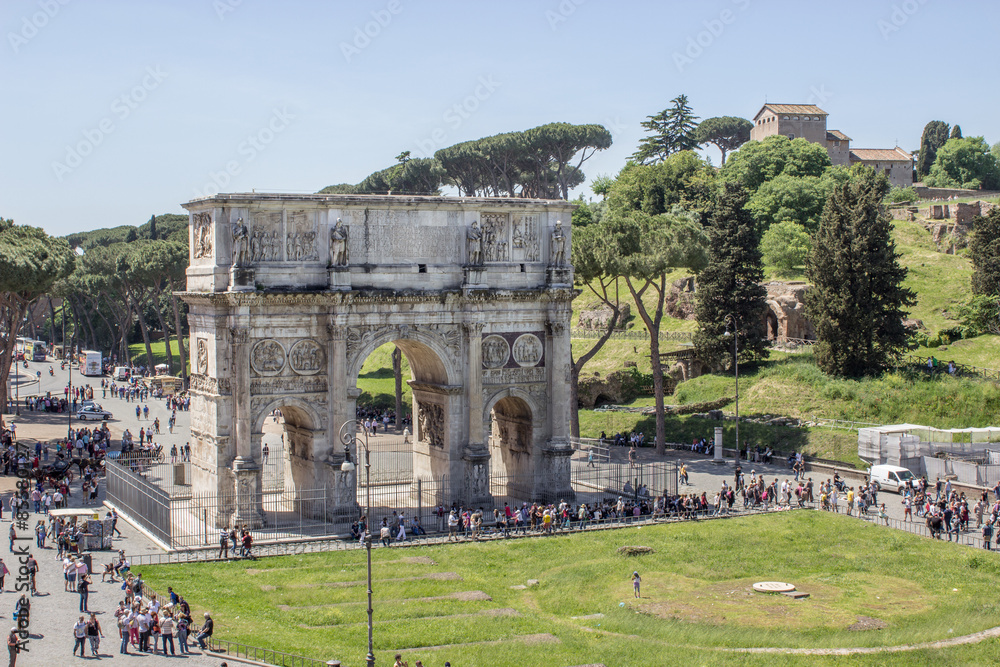 Arch / Triumphal arch in Rome