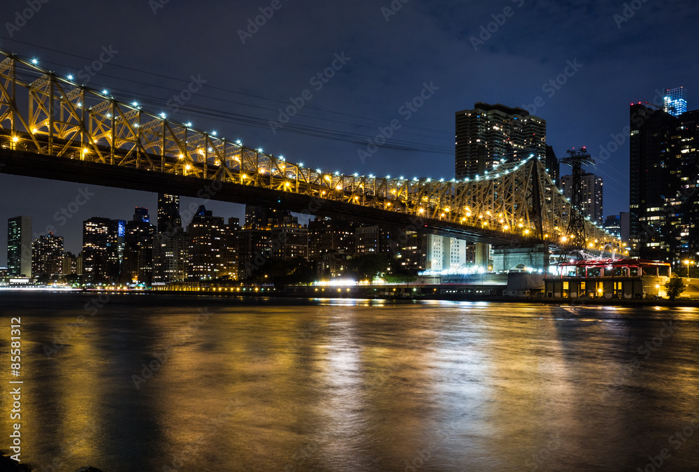 New York by night: Queensboro Bridge, East River and Manhattan