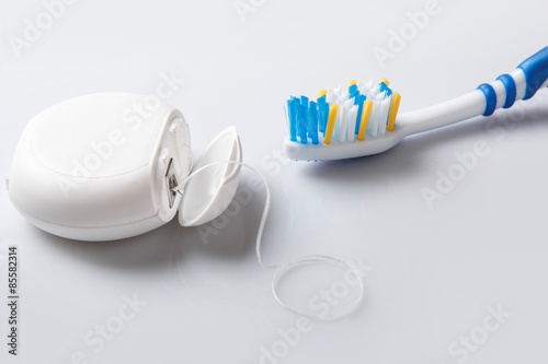 Quadro em tela Toothbrush and dental floss