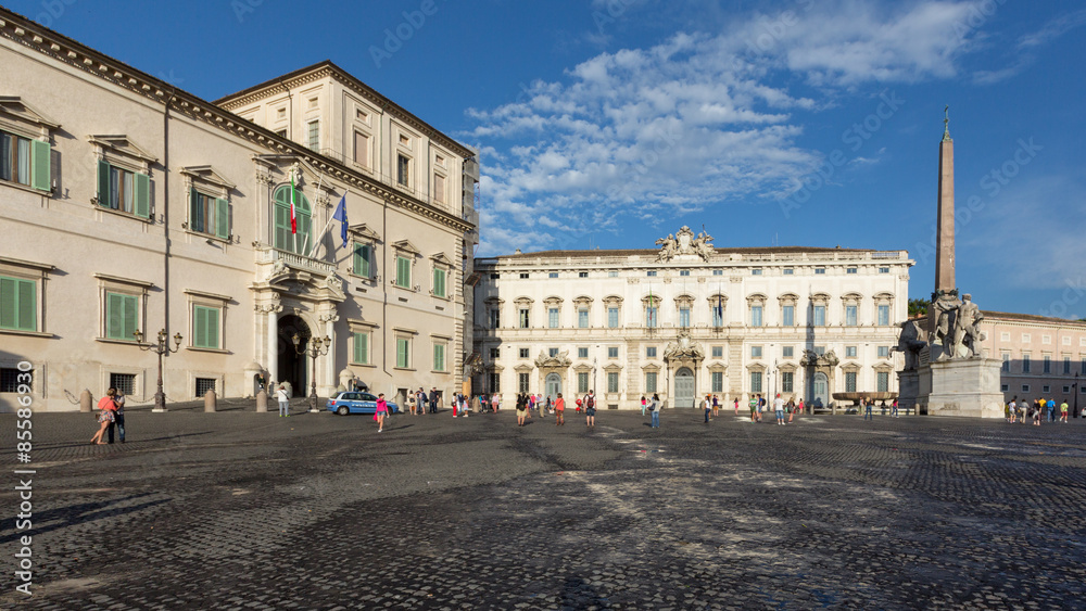 ROMA (Italy) - Quirinale e Palazzo della Consulta