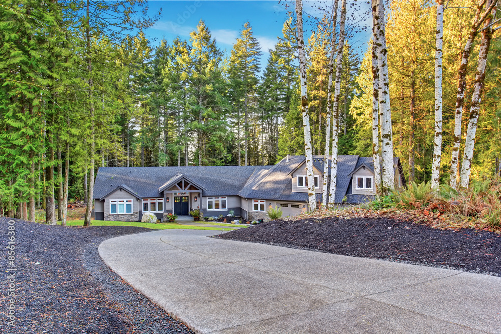 Fototapeta premium Beautiful house with driveway.