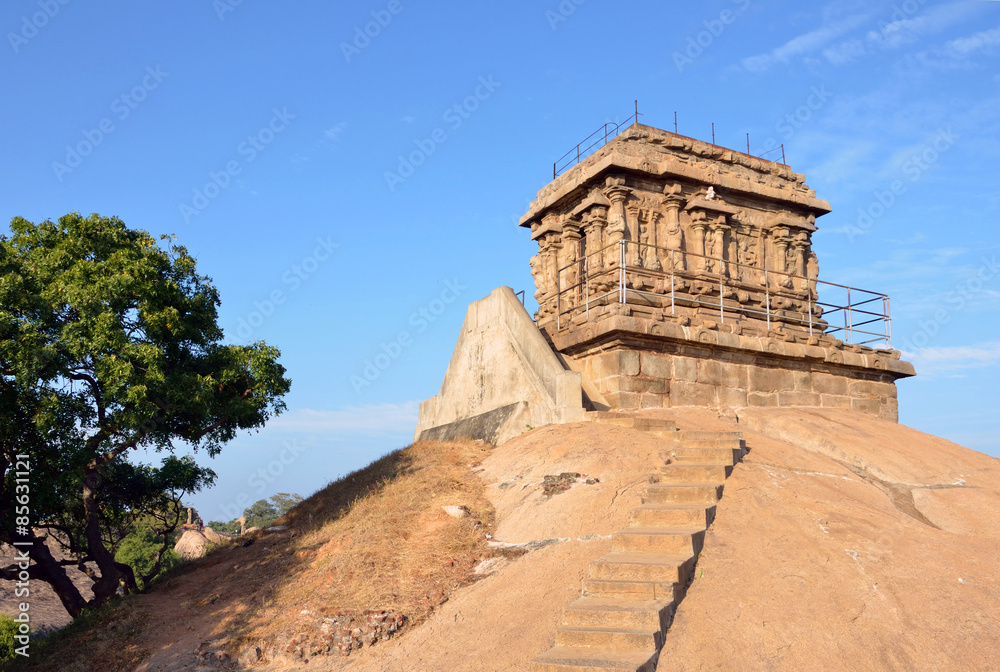 Olakkannesvara Temple in Mamallapuram,India