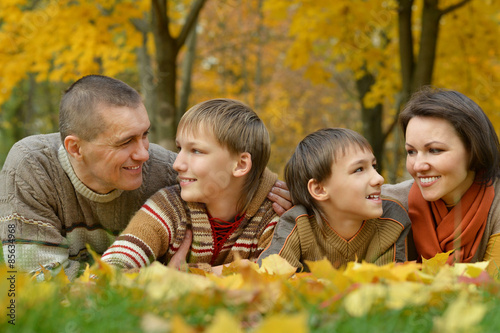  Portrait of family relaxing