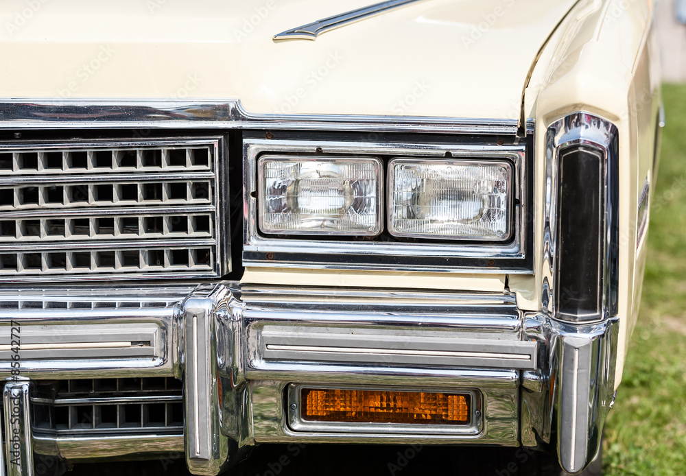 Obraz premium Old vintage car.