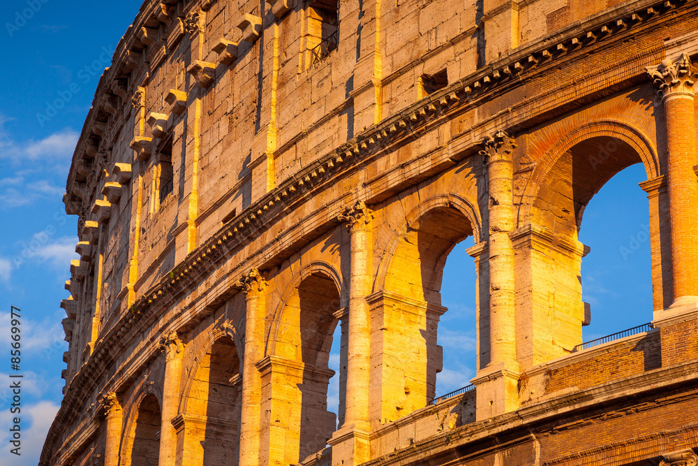 Naklejka premium Colosseum at sunset, Rome