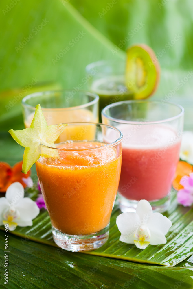 Fresh fruit smoothies Fresh fruit smoothies