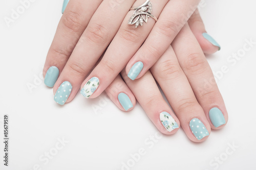nails