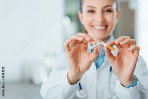 Obraz na plátně Stop smoking for your health