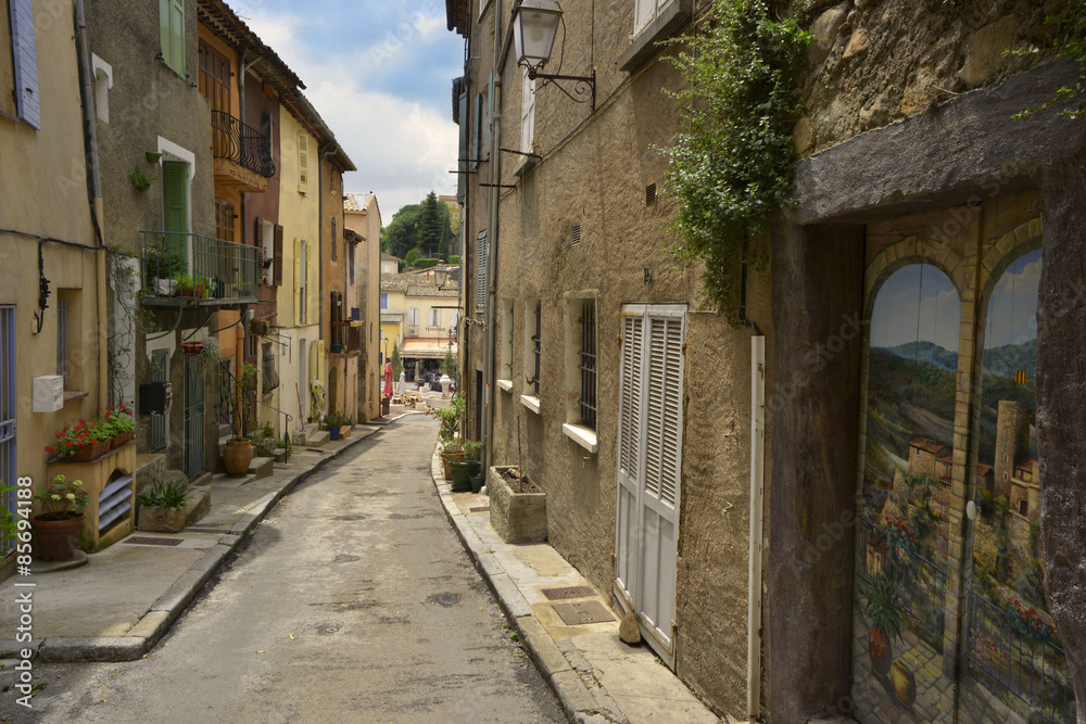 Rue de l'horloge à Arcs sur Argens (83460), département du Var en région Provence-Alpes-Côte-d'Azur, France