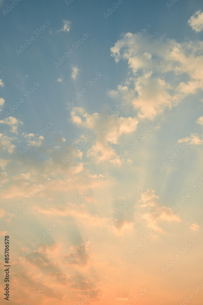 Fototapeta premium sunset sky with clouds and golden light