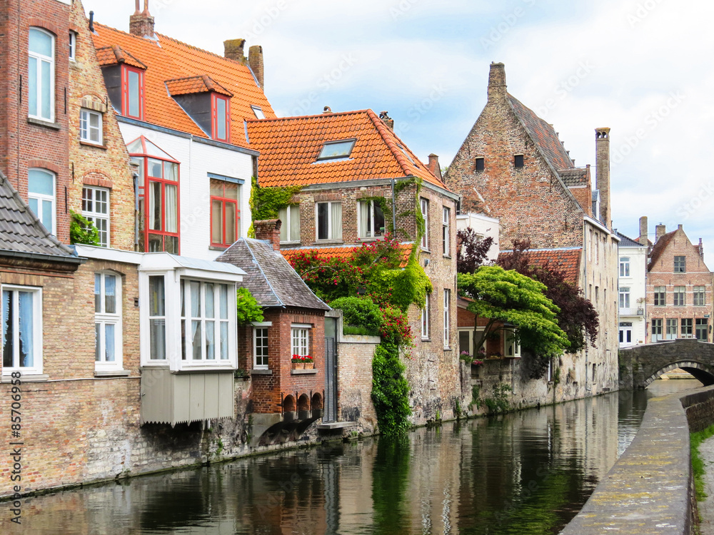 Medieval houses along the canals of Brugge, Belgium