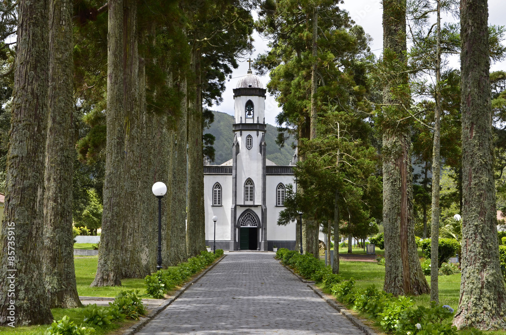 Naklejka premium Kirche Sao Nicolau in Sete Cidades, Azoren