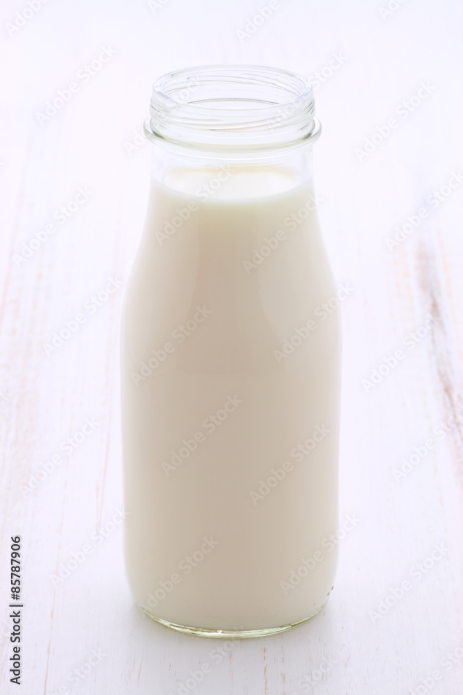 delicious fresh milk delicious fresh milk