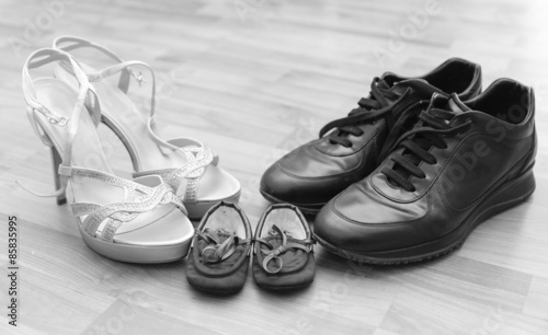 Concetto di famiglia con le scarpe