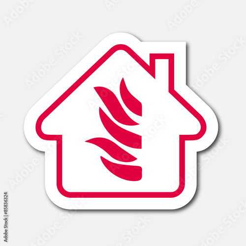 Logo maison et flamme.