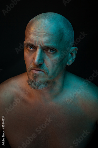 Принти на полотні The head of a bald man's terrible.