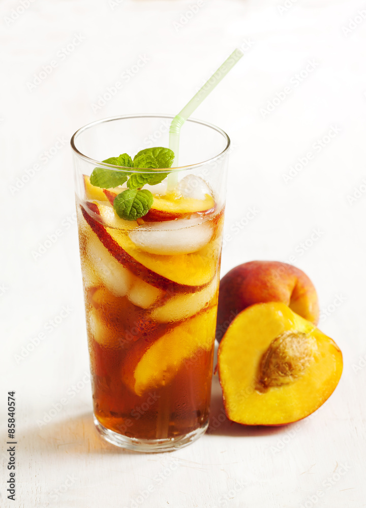 Fototapeta premium Peach Iced Tea
