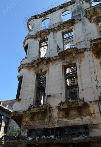 Fotografi Havana, Cuba: dilapidated building