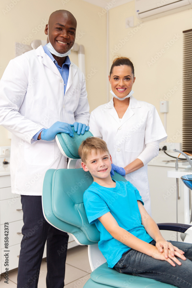 Obraz premium dental team with little patient