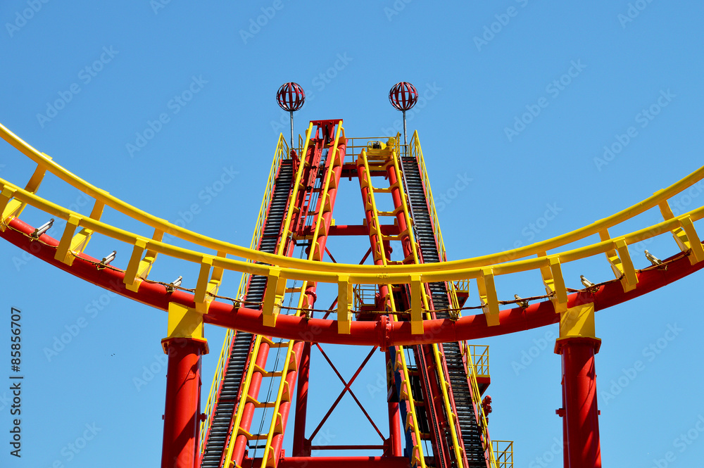 Shuttle Coaster - Achterbahnturm