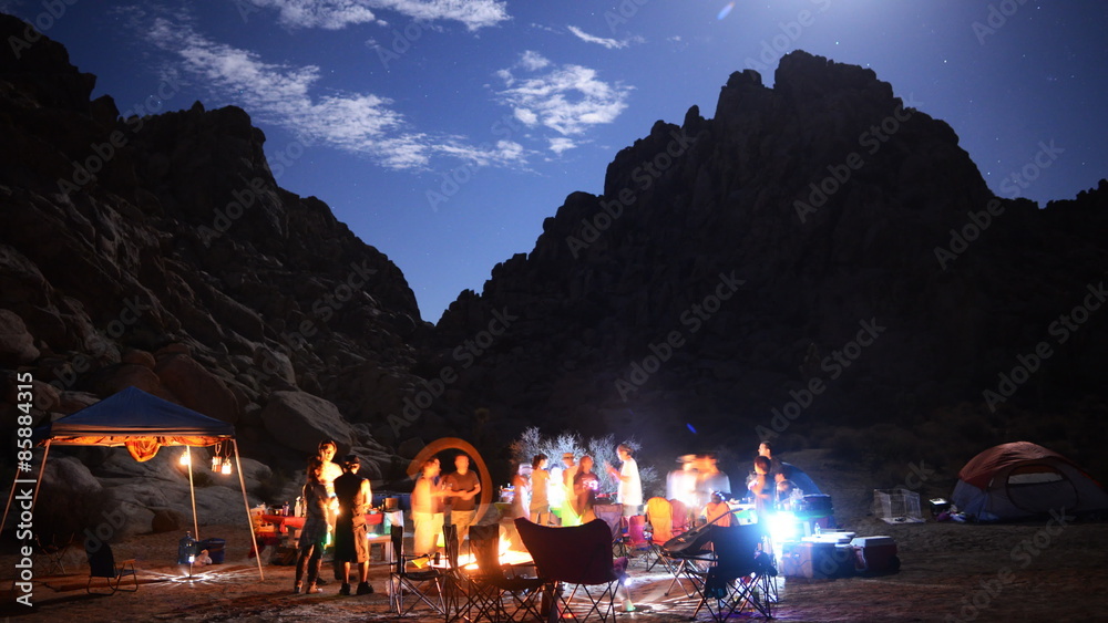  Time lapse footage with zoom in motion of camping in the desert of Joshua Tree National Park, California