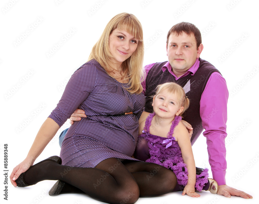 Pregnant mom with her family