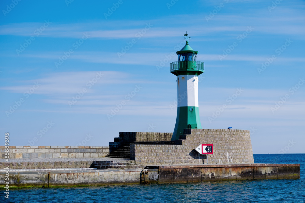 Fototapeta premium Leuchtturm in Sassnitz