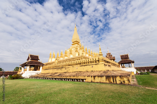 Fotografija Pha That Luang temple in Vientiane