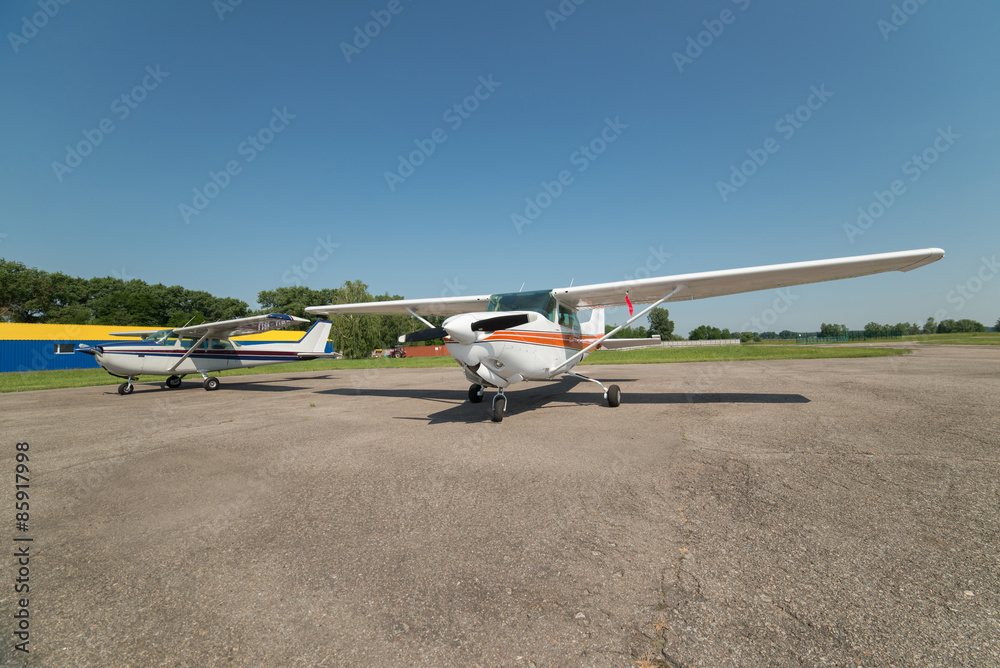 Private airplanes Private airplanes