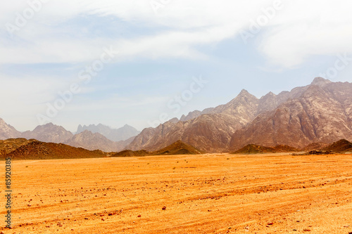 Lifeless hot desert