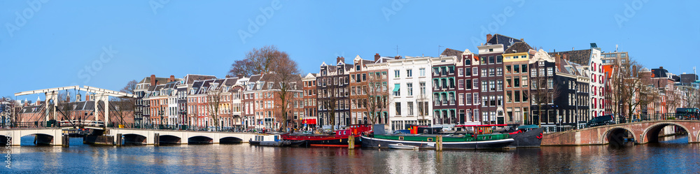 Fototapeta premium City life in Amsterdam city center