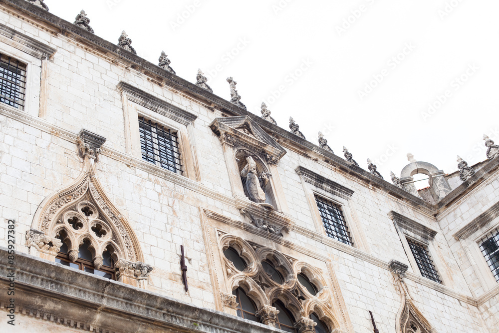 Fototapeta premium gothic building facade