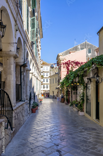Fototapeta Naklejka Na Ścianę i Meble -  Street in the old town of Corfu island, Greece