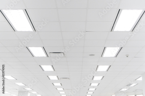 Fotografie White office ceiling