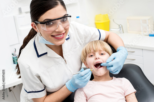 Child on her dental check up.