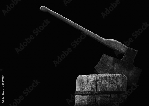 Obraz na płótnie executioner's ax on the block w salonie
