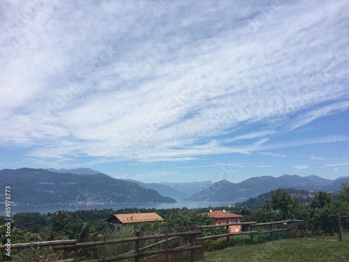 Wallpaper Mural lake Torontodigital.ca