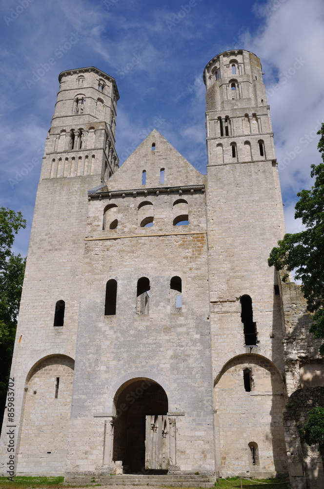 Vestiges de l'abbaye de Jumièges (Seine-Maritime)