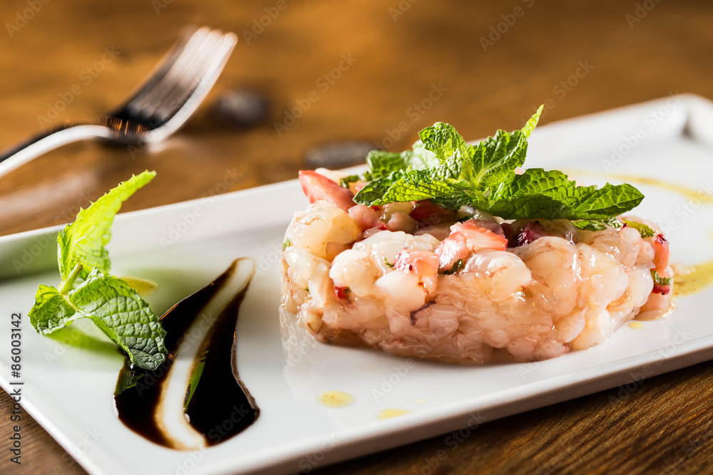 Prawn tartar salad