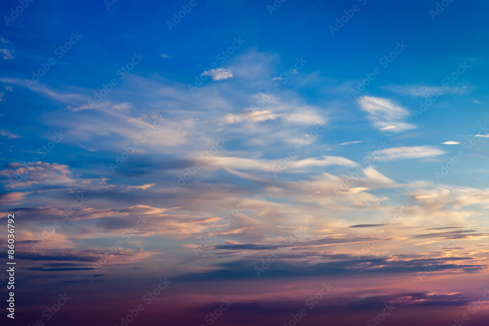 Obraz premium Evening sky with clouds