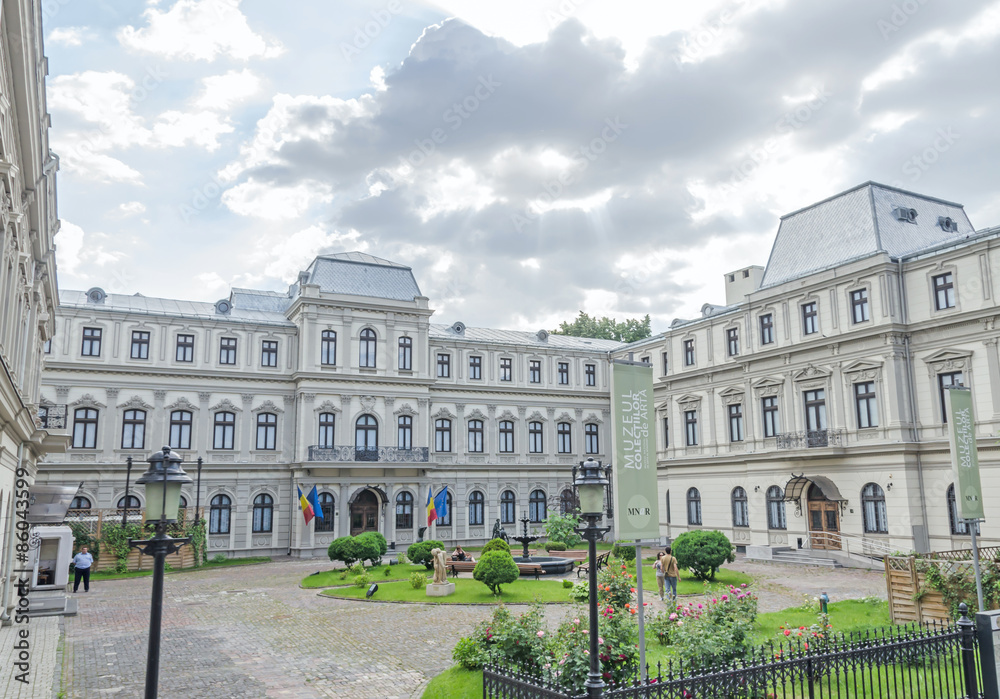 The National Museum of Art Collections, The Romanit Palace