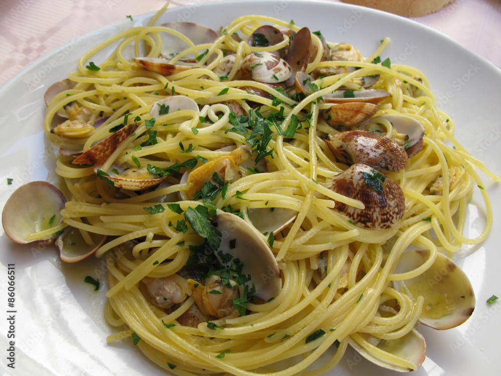 Toscana,Grosseto,Isola del Giglio,spaghetti con vongole.