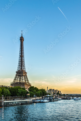 Décollage au dessus de Paris © TheParisPhotographer
