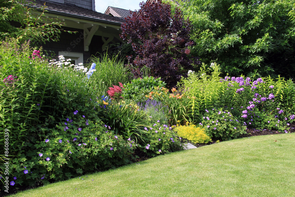 Garden flower bed