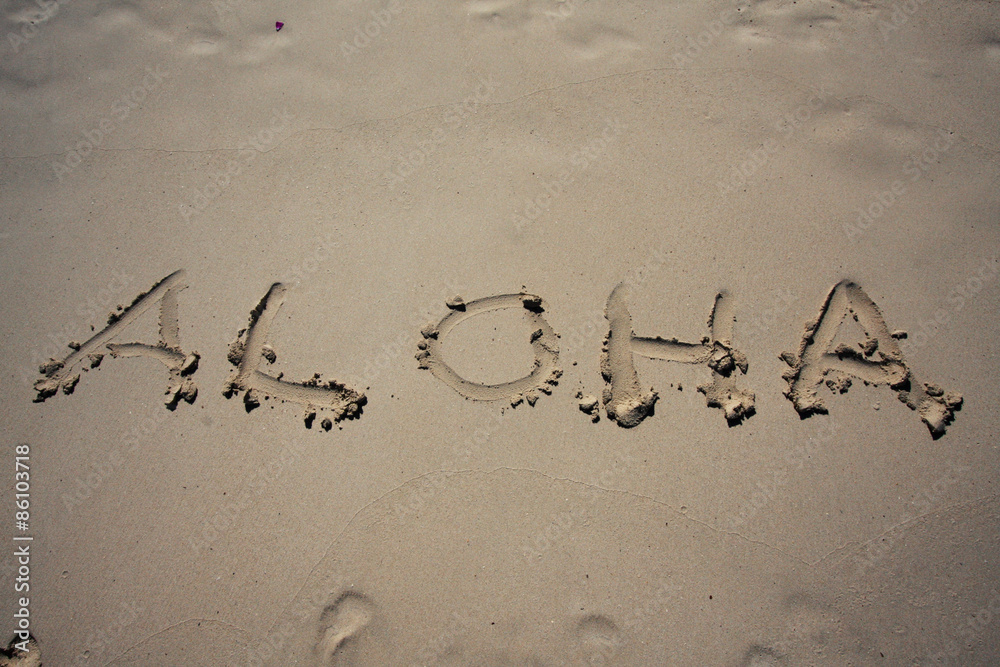 Fototapeta premium aloha drawn in the sand of Kailua Beach, Hawaii, USA